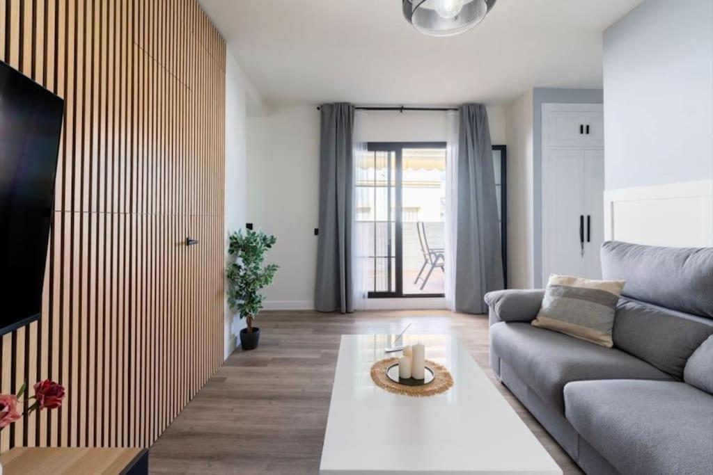 Atico San Juan De La Palma Appartement Sevilla